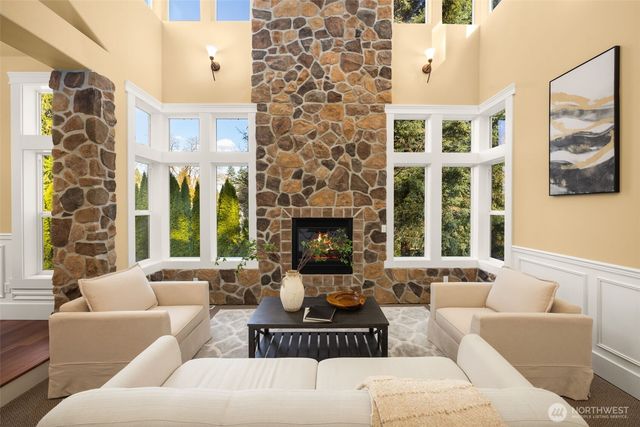 18638 92nd Avenue NE, Bothell, WA 98011