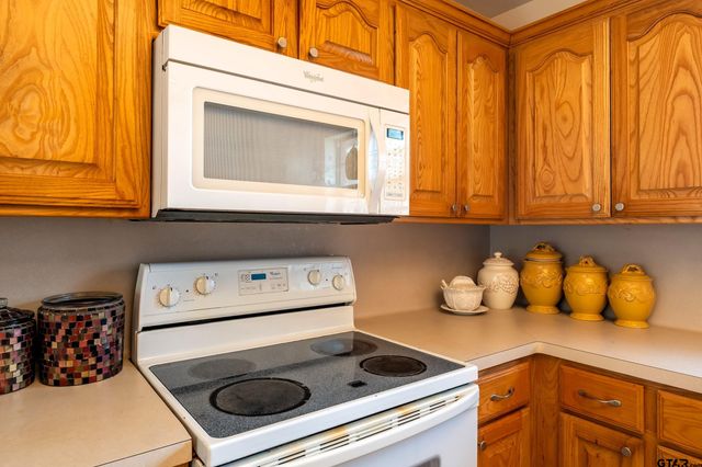 130 Pueblo Path, Holly Lake Ranch, TX 75765