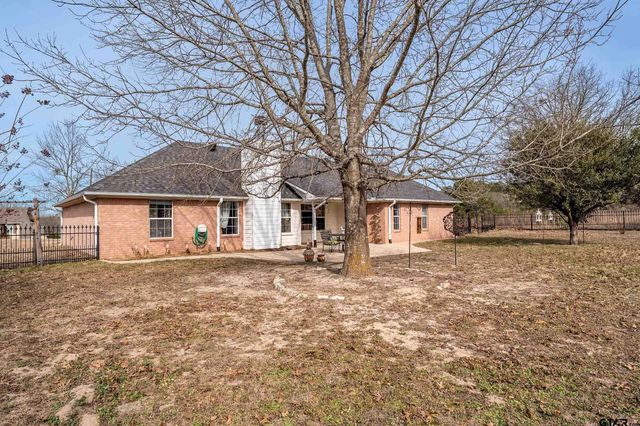 130 Pueblo Path, Holly Lake Ranch, TX 75765