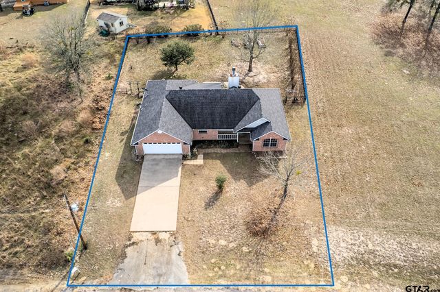 130 Pueblo Path, Holly Lake Ranch, TX 75765