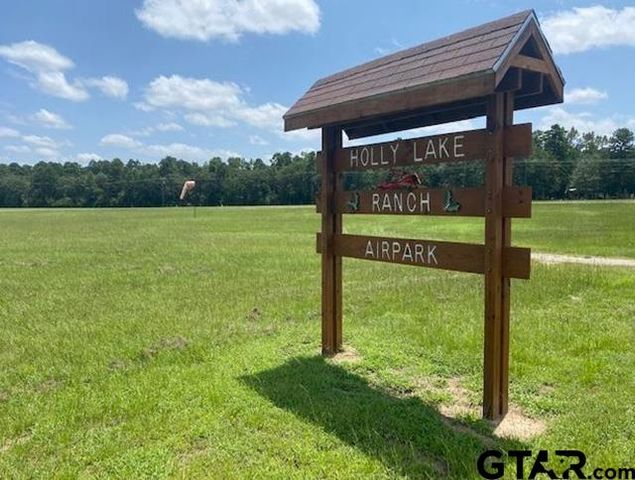 130 Pueblo Path, Holly Lake Ranch, TX 75765