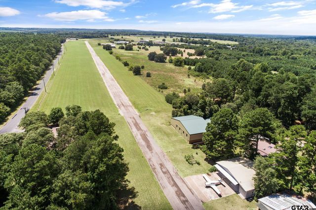 130 Pueblo Path, Holly Lake Ranch, TX 75765