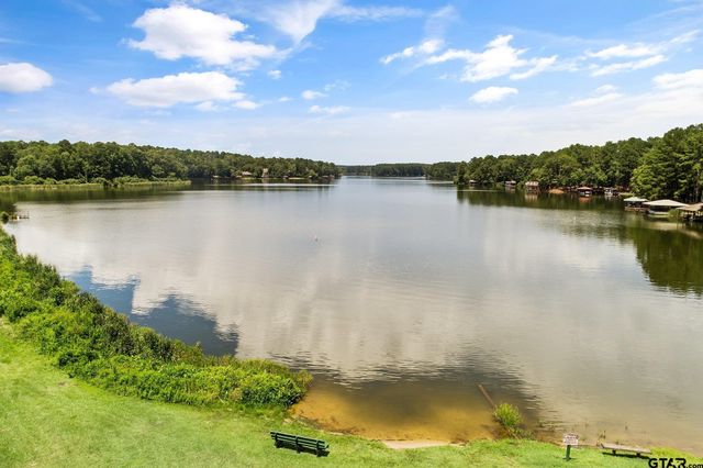 130 Pueblo Path, Holly Lake Ranch, TX 75765