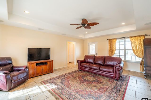 130 Pueblo Path, Holly Lake Ranch, TX 75765