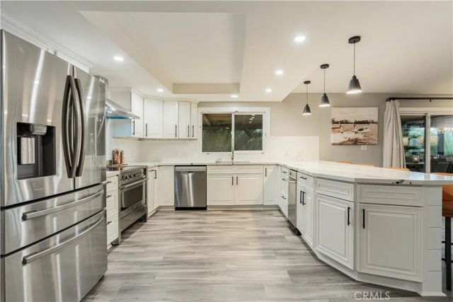 22294 Whirlaway Court, Canyon Lake, CA 92587