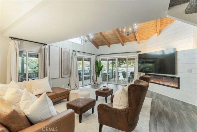 22294 Whirlaway Court, Canyon Lake, CA 92587