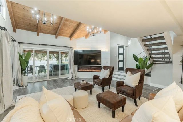 22294 Whirlaway Court, Canyon Lake, CA 92587