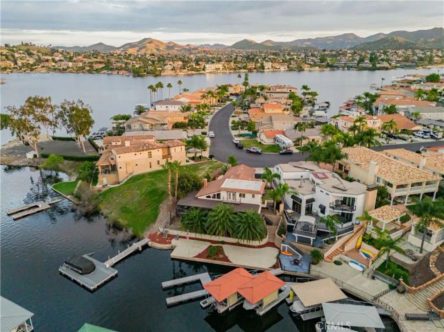 22294 Whirlaway Court, Canyon Lake, CA 92587