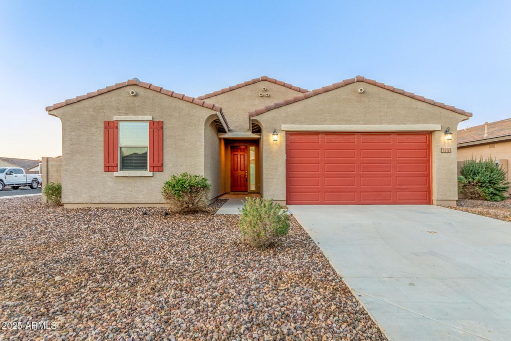 4512 W SUNCUP Drive, San Tan Valley, AZ 85144