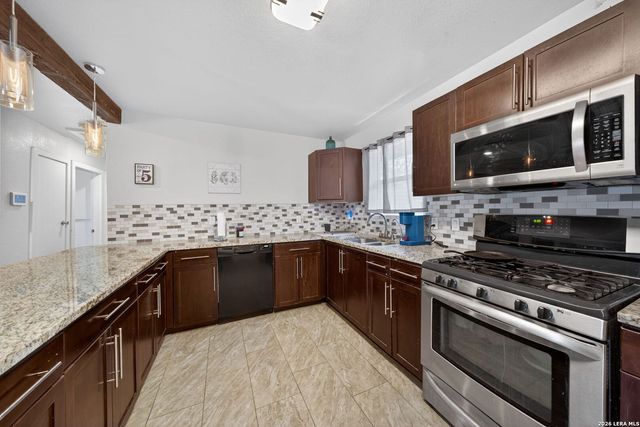 122 Globe Ave, San Antonio, TX 78228