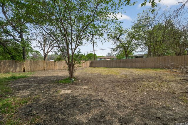 122 Globe Ave, San Antonio, TX 78228