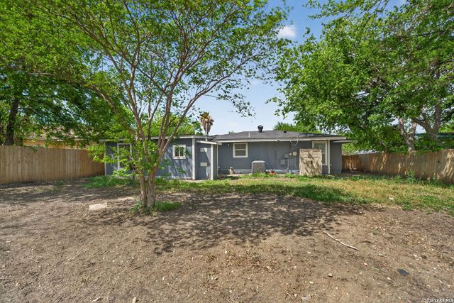 122 Globe Ave, San Antonio, TX 78228