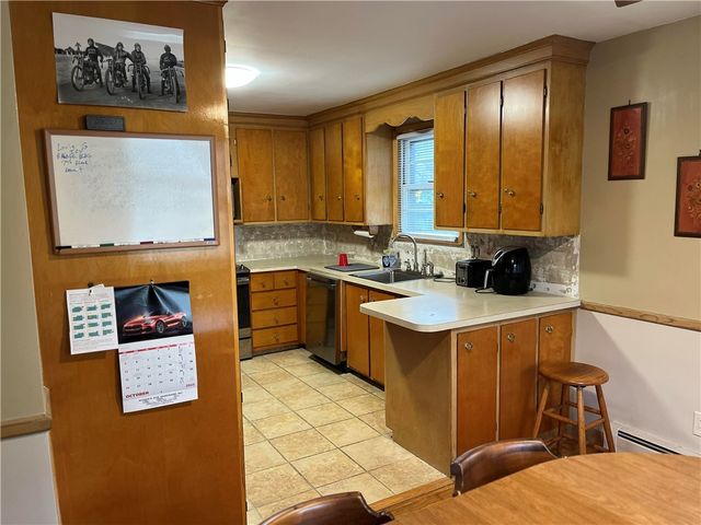2 Cobble Hill Road, Lincoln, RI 02865