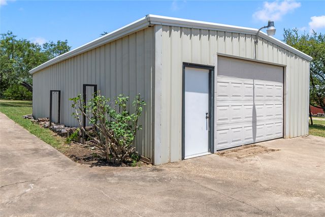 12391 Pleasure Hills Circle, Mabank, TX 75147