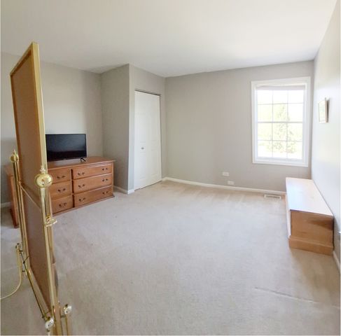 2110 Cumberland Parkway, Algonquin, IL 60102