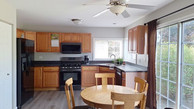 2110 Cumberland Parkway, Algonquin, IL 60102