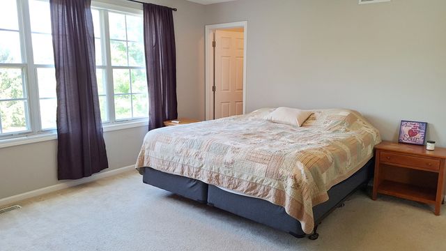 2110 Cumberland Parkway, Algonquin, IL 60102