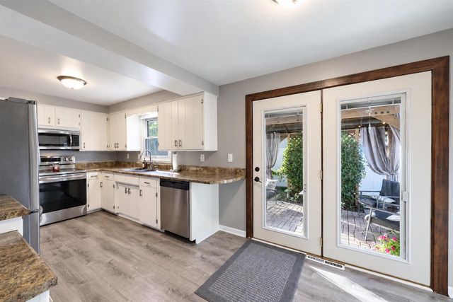1020 STAR STREET, De Pere, WI 54115