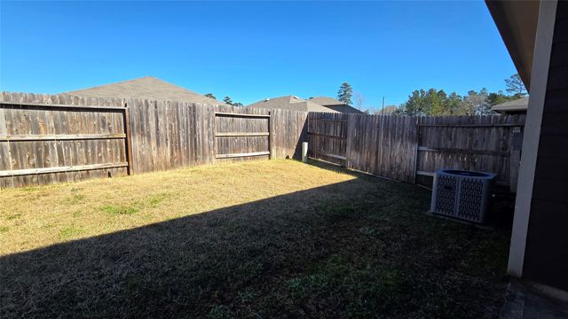 9720 Grosbeak Lane, Magnolia, TX 77354
