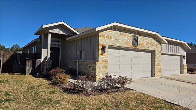 9720 Grosbeak Lane, Magnolia, TX 77354