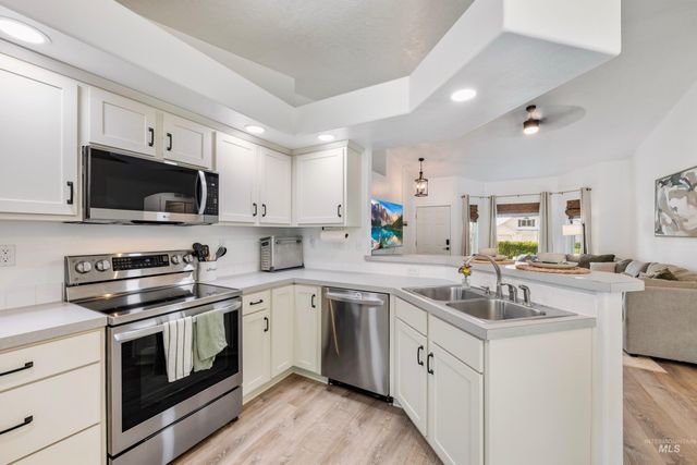 1427 N Antimony Pl, Kuna, ID 83634