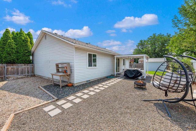 1427 N Antimony Pl, Kuna, ID 83634
