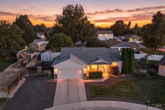 1427 N Antimony Pl, Kuna, ID 83634