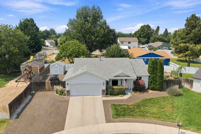 1427 N Antimony Pl, Kuna, ID 83634