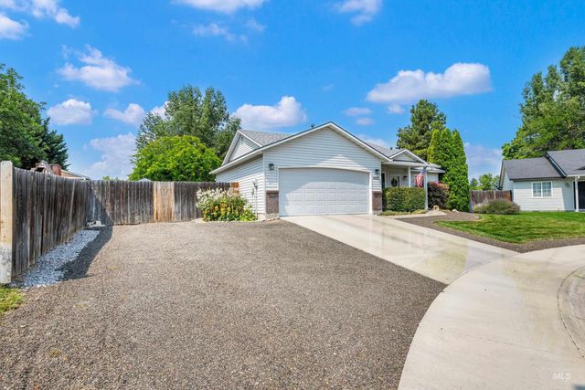 1427 N Antimony Pl, Kuna, ID 83634