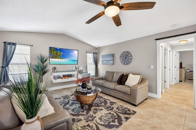 402 SW 37TH LANE, Cape Coral, FL 33914