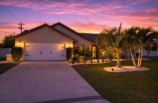 402 SW 37TH LANE, Cape Coral, FL 33914