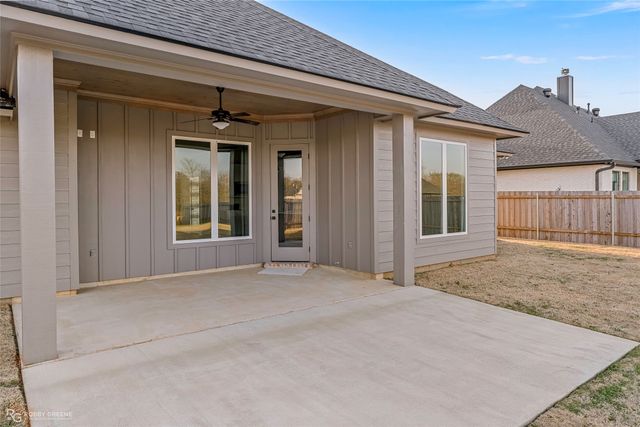 923 Chisolm Trail, Bossier City, LA 71111