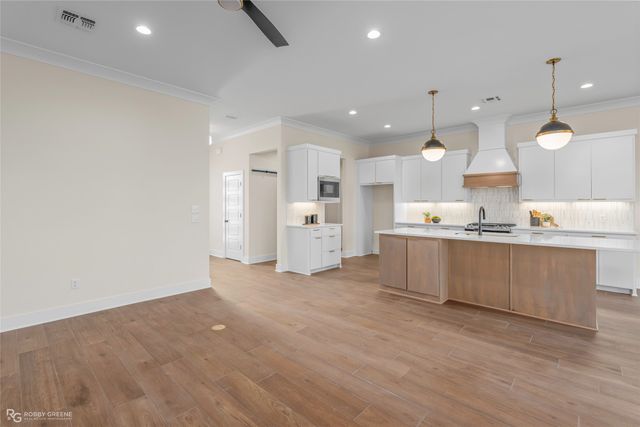 923 Chisolm Trail, Bossier City, LA 71111