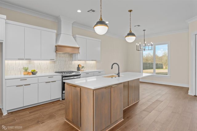 923 Chisolm Trail, Bossier City, LA 71111