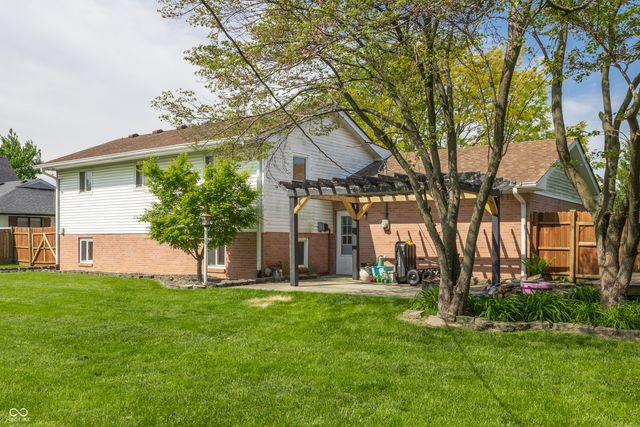 745 N Madison Street, Fortville, IN 46040