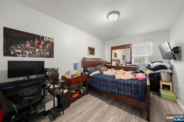 308 5th Street, Union City, NJ 07087