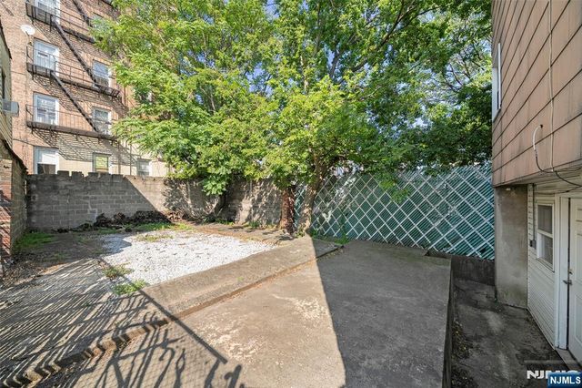 308 5th Street, Union City, NJ 07087