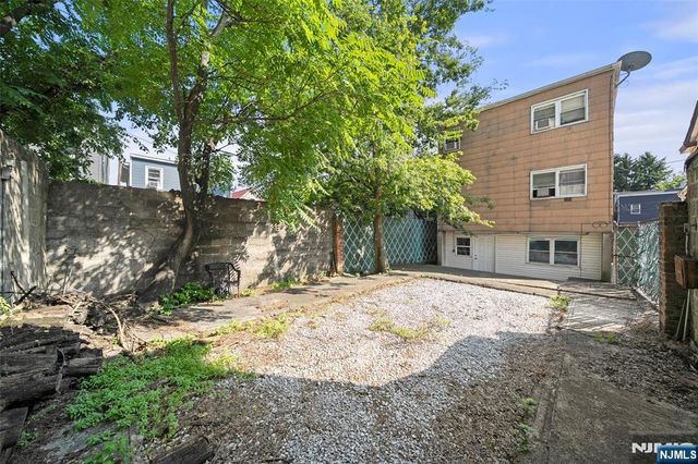 308 5th Street, Union City, NJ 07087