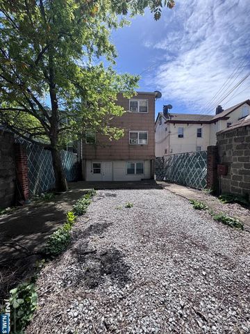 308 5th Street, Union City, NJ 07087