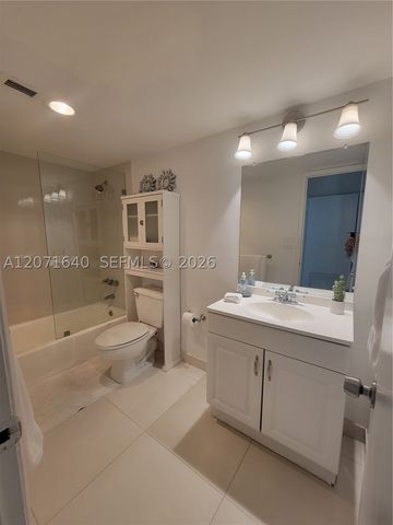 19380 Collins Ave Ph21, Sunny Isles Beach, FL 33160