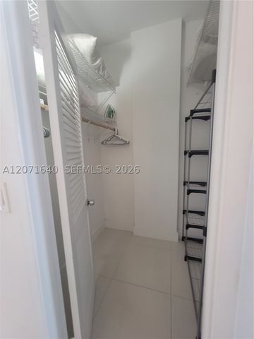 19380 Collins Ave Ph21, Sunny Isles Beach, FL 33160