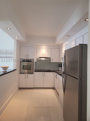 19380 Collins Ave Ph21, Sunny Isles Beach, FL 33160