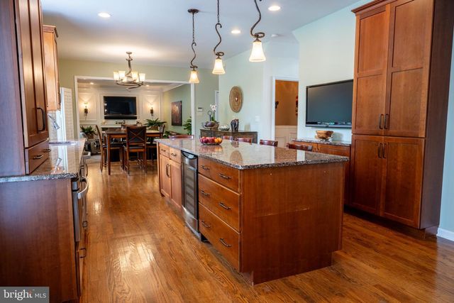 4502 SCENIC VIEW CIR, Doylestown, PA 18902