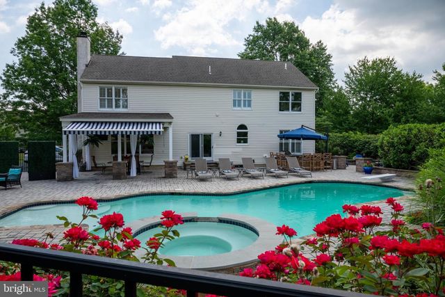 4502 SCENIC VIEW CIR, Doylestown, PA 18902