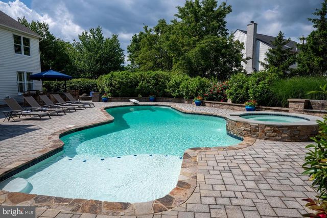 4502 SCENIC VIEW CIR, Doylestown, PA 18902