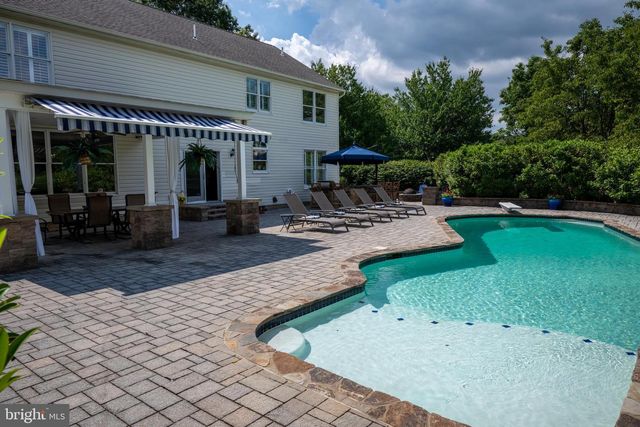 4502 SCENIC VIEW CIR, Doylestown, PA 18902
