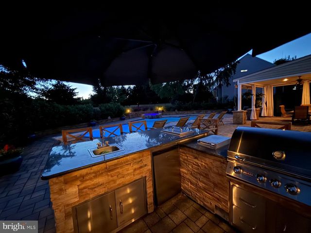 4502 SCENIC VIEW CIR, Doylestown, PA 18902