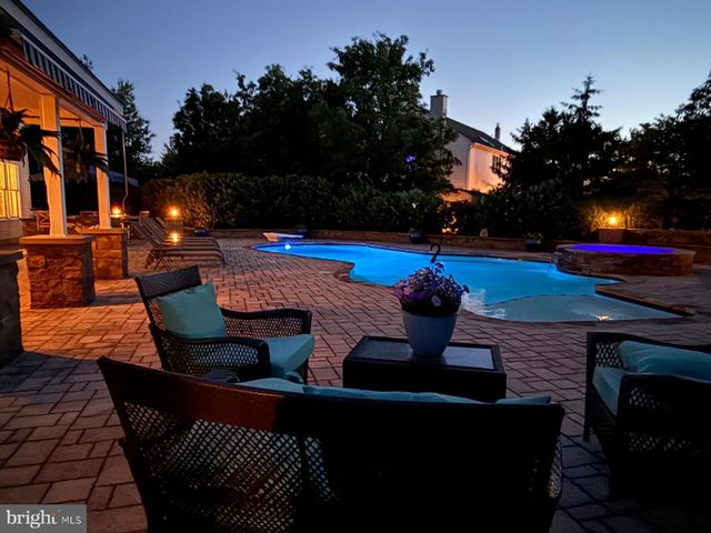 4502 SCENIC VIEW CIR, Doylestown, PA 18902