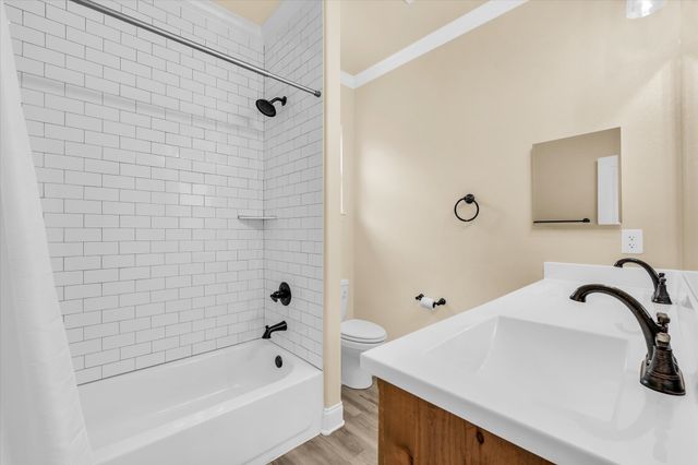 5524 Black Horse Court, Waco, TX 76708