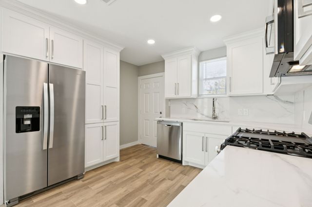 3223 Cherrywood Avenue, Dallas, TX 75235